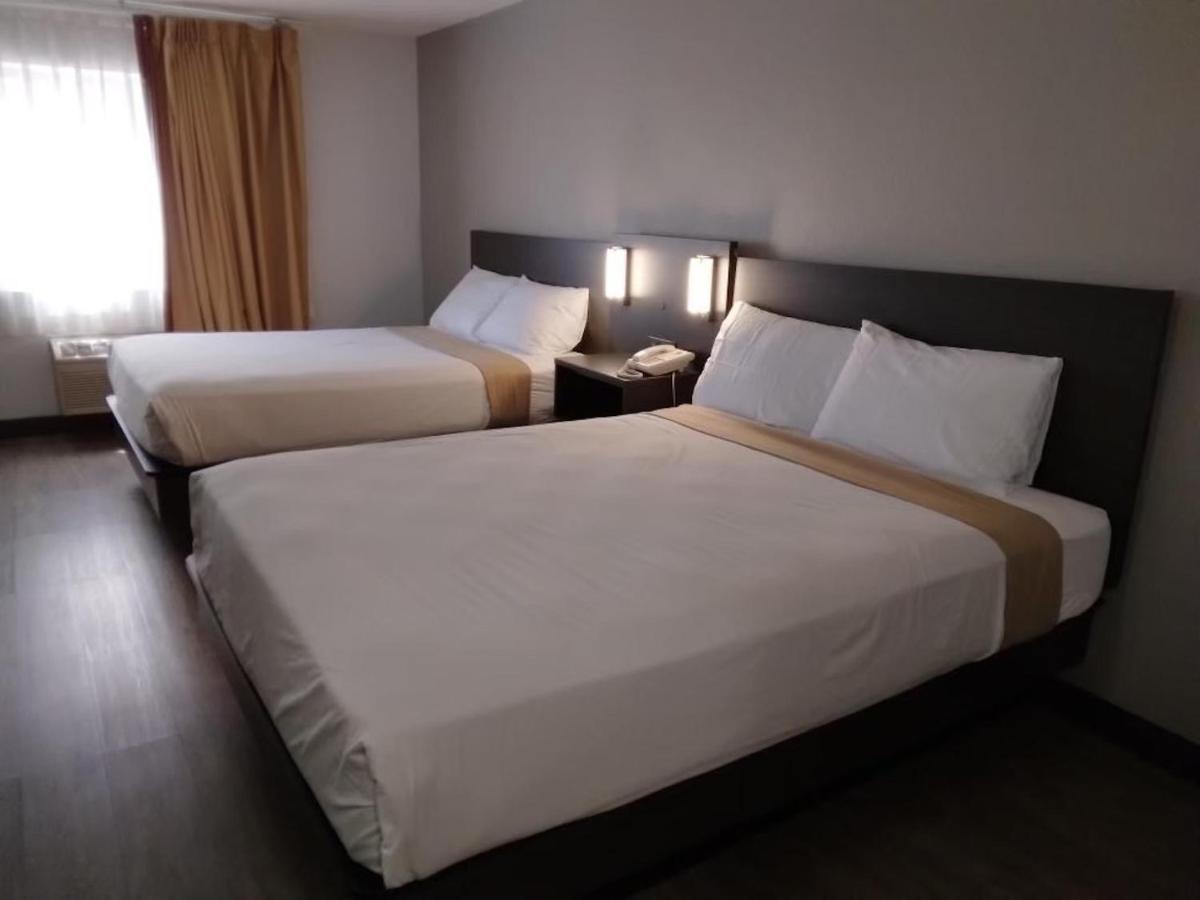Pinetop Studio Suites Ngoại thất bức ảnh