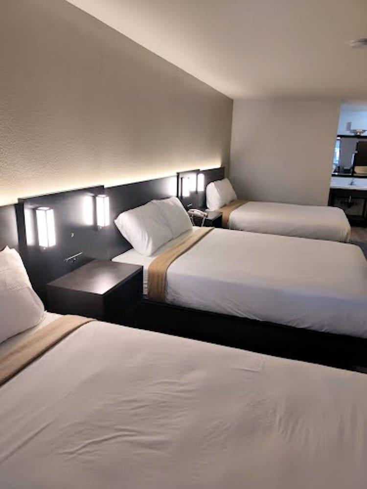 Pinetop Studio Suites Ngoại thất bức ảnh