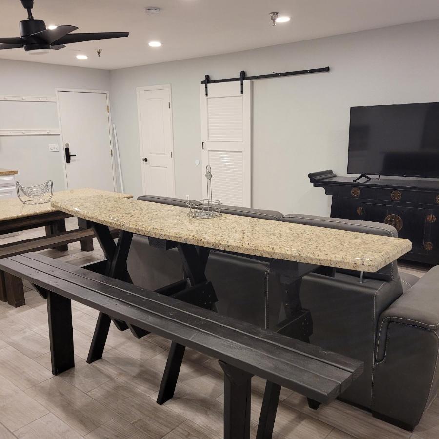 Pinetop Studio Suites Ngoại thất bức ảnh
